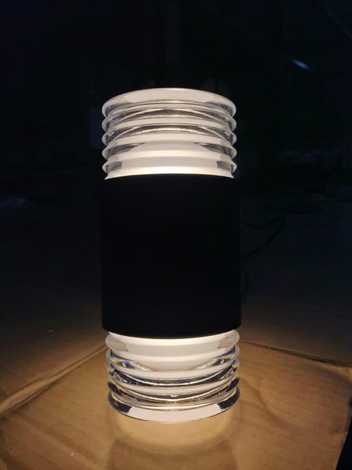 Modern Waterproof  Outdoor Wall Lamp
